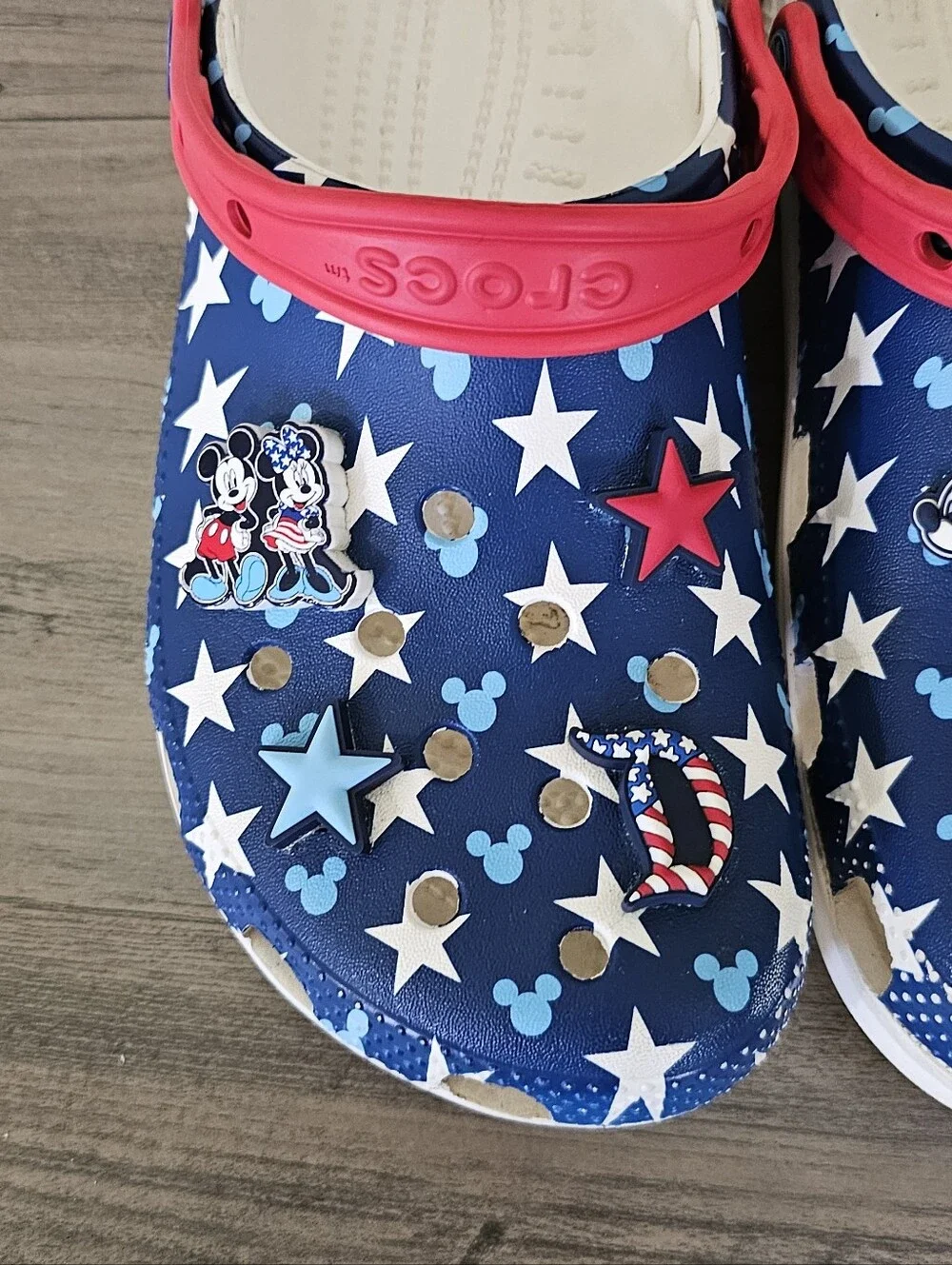 CROCS Disney American Red Blue Star Mickey Clogs with Red Strap Men 8 Women 10